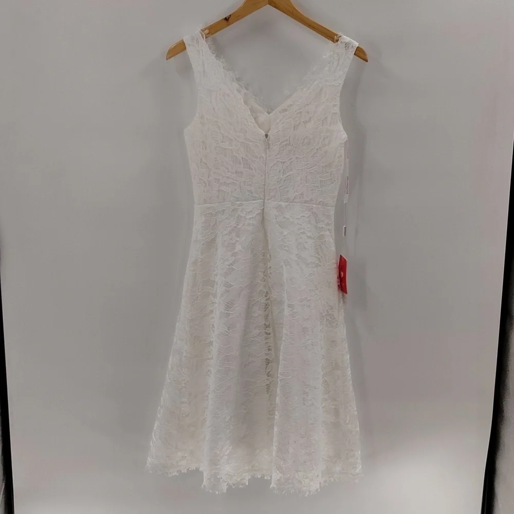 JJs House White V-neck Lace Midi Length Lace Overlay Sleeveless Wedding Dress - Picture 4 of 9